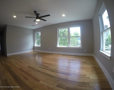 517 Asbury Avenue - Photo Thumbnail 5