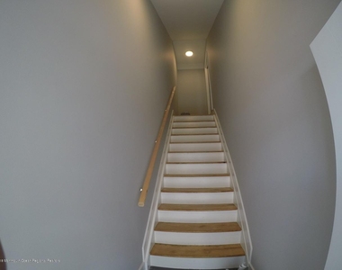 517 Asbury Avenue - Photo Thumbnail 16