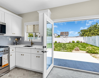 101 4th Avenue - Photo Thumbnail 5
