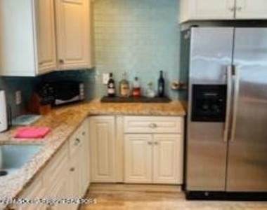 32 Beach Street - Photo Thumbnail 8