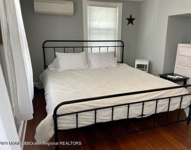 32 Beach Street - Photo Thumbnail 12