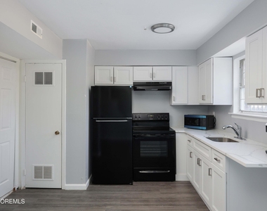 108 Greenwood Loop Road - Photo Thumbnail 7