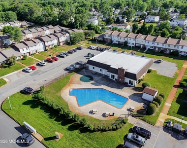 108 Greenwood Loop Road - Photo Thumbnail 14