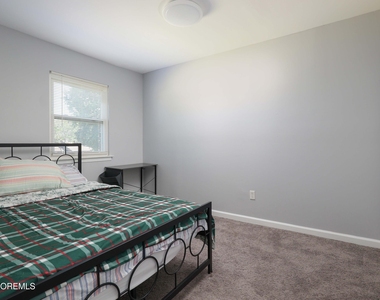 108 Greenwood Loop Road - Photo Thumbnail 12