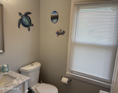 154 8th Street - Photo Thumbnail 4