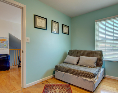 187 Kentucky Way - Photo Thumbnail 18