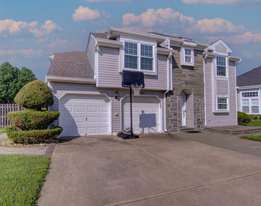 187 Kentucky Way - Photo Thumbnail 28