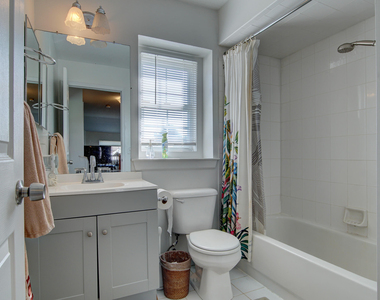 187 Kentucky Way - Photo Thumbnail 15