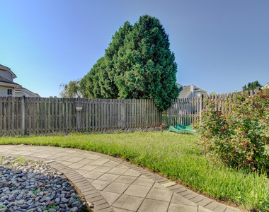 187 Kentucky Way - Photo Thumbnail 25