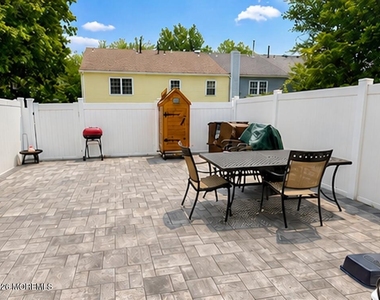 58 Thorne Lane - Photo Thumbnail 14
