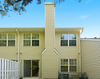 702 Carnation Drive - Photo Thumbnail 22