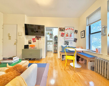 244 Roebling Street - Photo Thumbnail 1