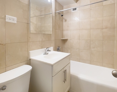 East 79th Street - Photo Thumbnail 5
