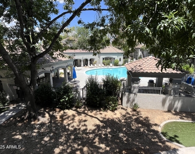 15095 N Thompson Peak Parkway - Photo Thumbnail 11