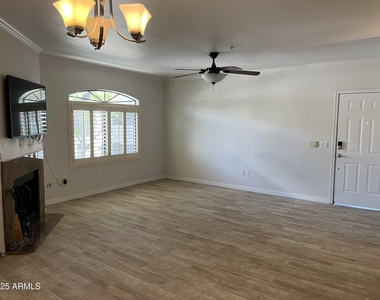 15095 N Thompson Peak Parkway - Photo Thumbnail 3
