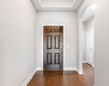 2904 Redbud Lane - Photo Thumbnail 3