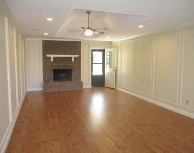 2905 Linda Drive - Photo Thumbnail 4