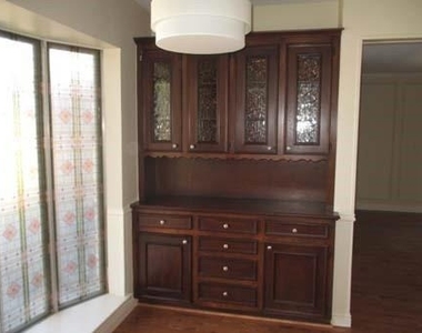 2905 Linda Drive - Photo Thumbnail 15