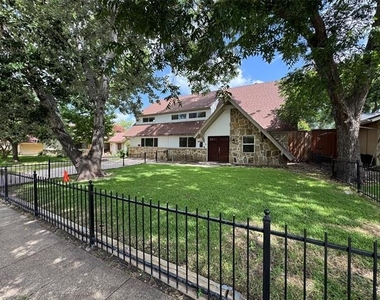 3573 Ridgebriar Drive - Photo Thumbnail 2