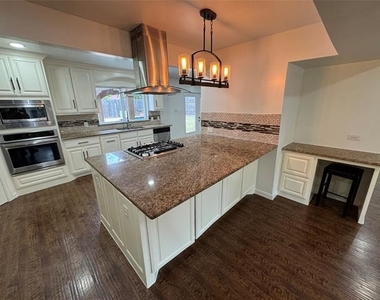 3573 Ridgebriar Drive - Photo Thumbnail 11
