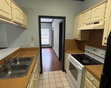 201 E Windsor Drive - Photo Thumbnail 13