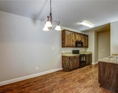 469 Canvas Court - Photo Thumbnail 10