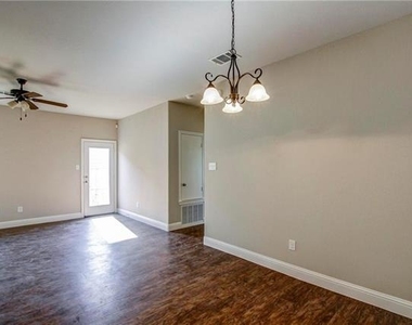 469 Canvas Court - Photo Thumbnail 12