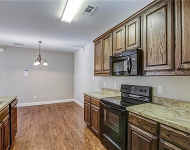 469 Canvas Court - Photo Thumbnail 15