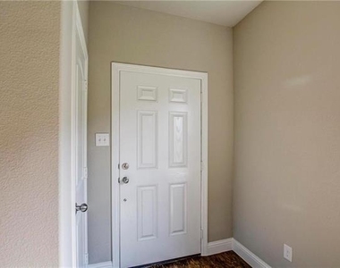 469 Canvas Court - Photo Thumbnail 3