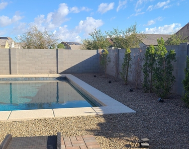 3703 N 298th Drive - Photo Thumbnail 17