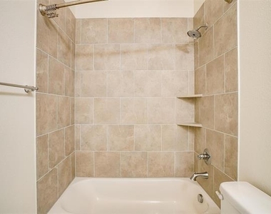 211 Athenia Drive - Photo Thumbnail 34