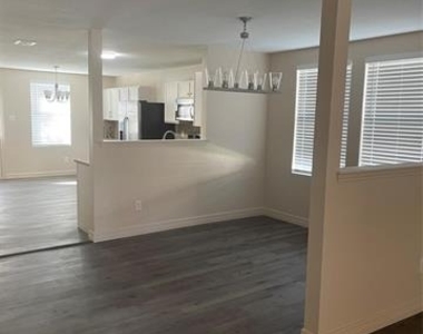 1640 Flagstone Lane - Photo Thumbnail 1