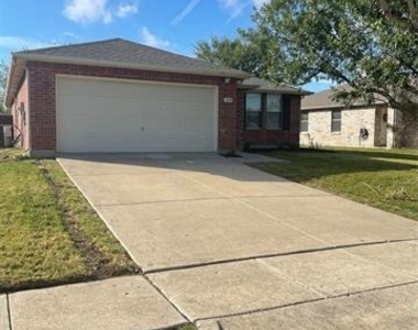 1640 Flagstone Lane - Photo Thumbnail 15