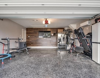 1829 Strongbark Drive - Photo Thumbnail 4