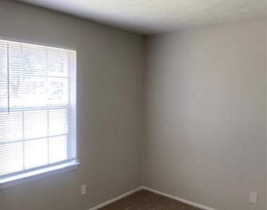 6520 Warm Moon Lane - Photo Thumbnail 12