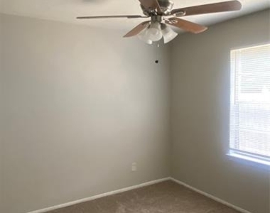 6520 Warm Moon Lane - Photo Thumbnail 15