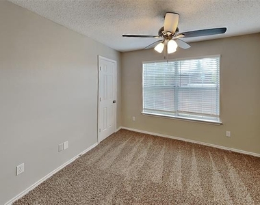 3914 18th Street - Photo Thumbnail 14
