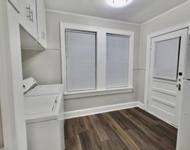 204 Boulevard Street - Photo Thumbnail 12