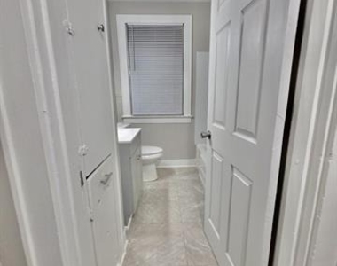 204 Boulevard Street - Photo Thumbnail 18