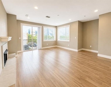 1320 May Street - Photo Thumbnail 6