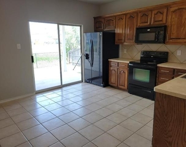 10973 Hawks Landing Road - Photo Thumbnail 5