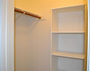 6005 Hidden Pine Lane - Photo Thumbnail 23