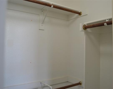 6005 Hidden Pine Lane - Photo Thumbnail 18