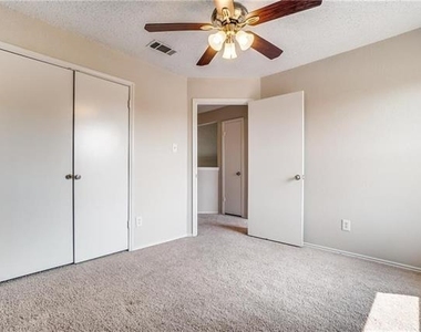 1704 Quail Run Drive - Photo Thumbnail 13