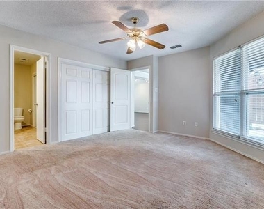 1704 Quail Run Drive - Photo Thumbnail 9
