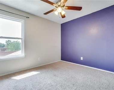 1704 Quail Run Drive - Photo Thumbnail 12