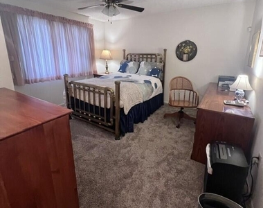 11610 N Rio Vista Drive - Photo Thumbnail 13