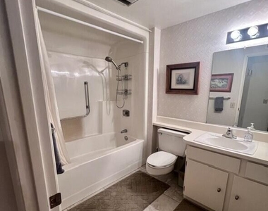 11610 N Rio Vista Drive - Photo Thumbnail 12