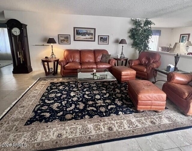11610 N Rio Vista Drive - Photo Thumbnail 6