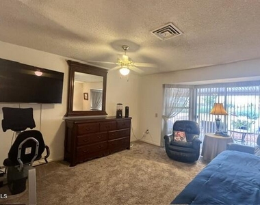 11610 N Rio Vista Drive - Photo Thumbnail 8